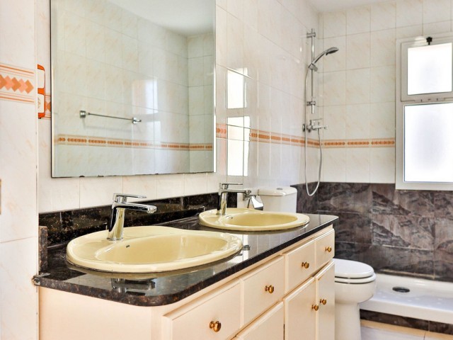 4 Bedrooms Townhouse in Mijas