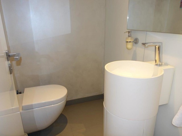 Commercial in Puerto Banús