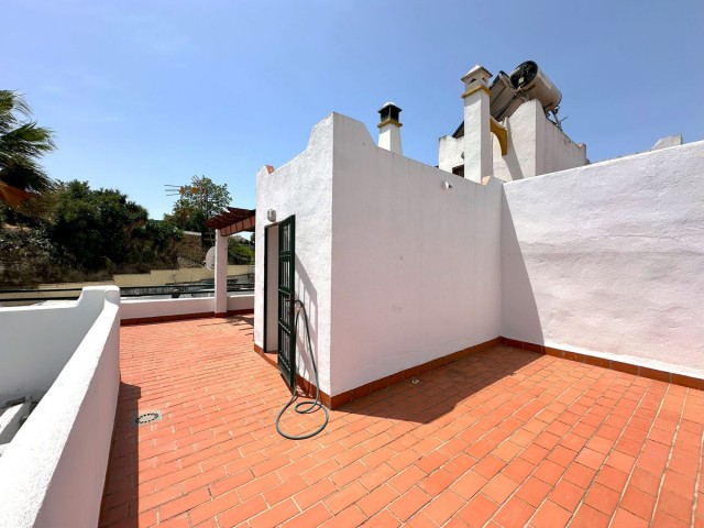Rijtjeshuis, San Pedro de Alcántara, R4743598