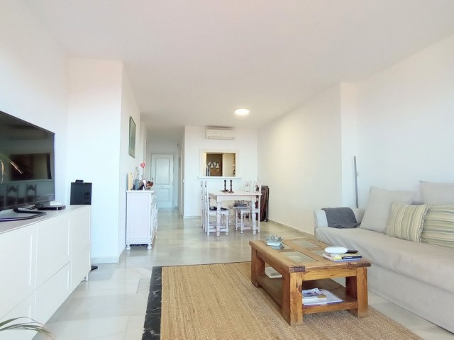 Apartment, Calahonda, R4771405