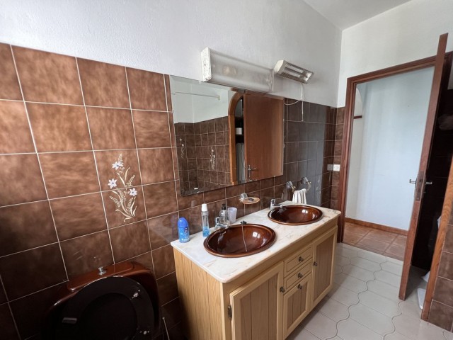 5 Schlafzimmer Villa in Selwo