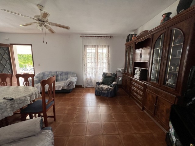 5 Bedrooms Villa in Selwo