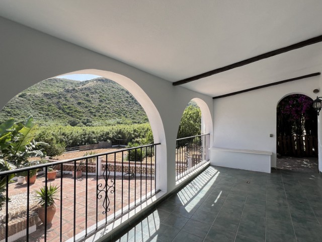 3 Bedrooms Villa in La Duquesa