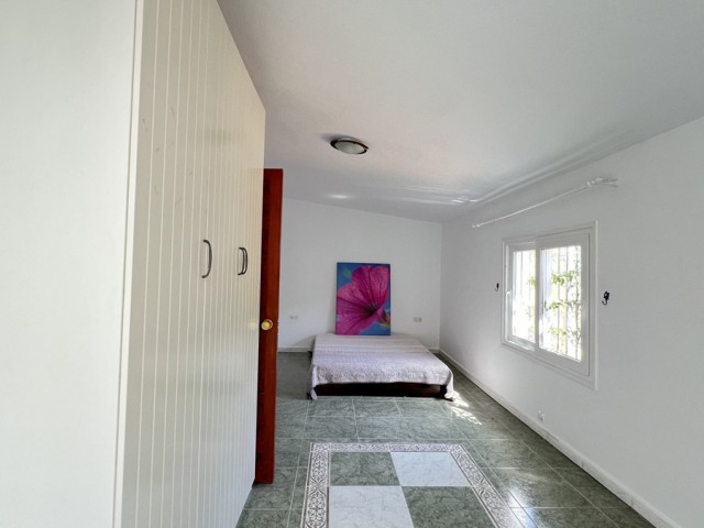 3 Bedrooms Villa in La Duquesa