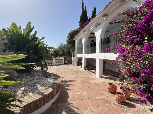 3 Bedrooms Villa in La Duquesa