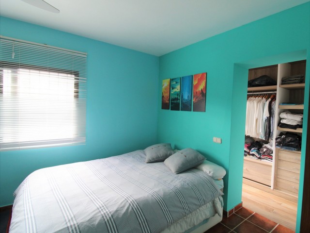 11 Bedrooms Villa in New Golden Mile