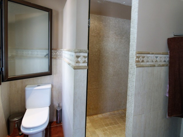 11 Bedrooms Villa in New Golden Mile