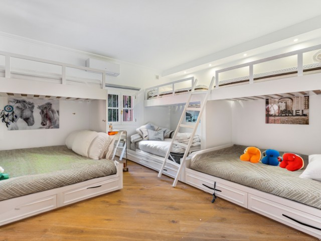 6 Bedrooms Villa in Hacienda Las Chapas