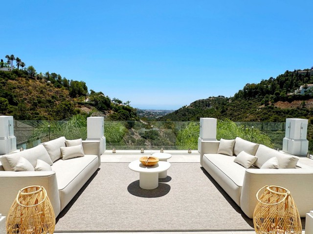 Villa avec 5 Chambres  à El Madroñal