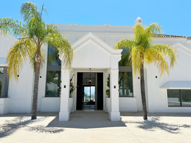 Villa avec 5 Chambres  à El Madroñal