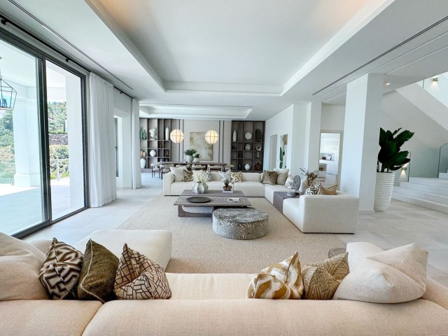 Villa avec 5 Chambres  à El Madroñal