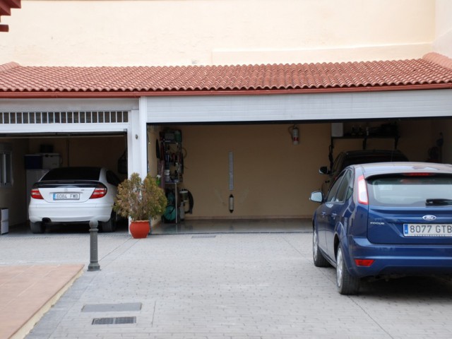 4 Makuuhuoneen Huvila Estepona