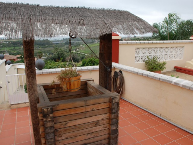 4 Makuuhuoneen Huvila Estepona