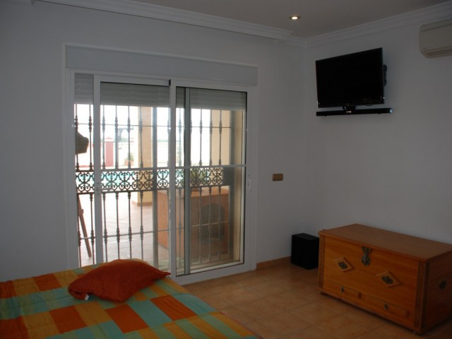 4 Makuuhuoneen Huvila Estepona