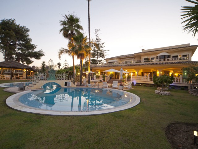 7 Schlafzimmer Villa in Puerto Banús