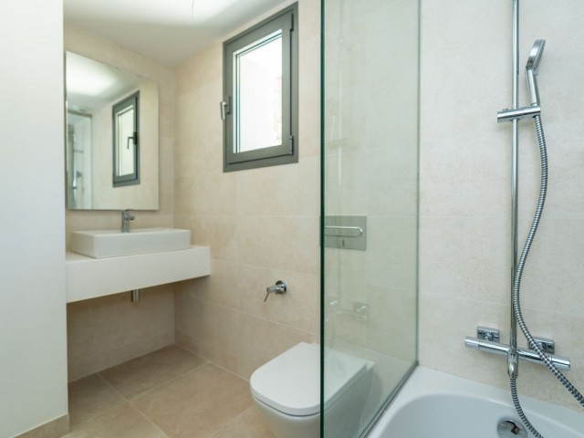 Adosado con 3 Dormitorios  en El Chaparral