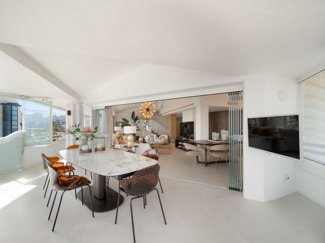 4 Bedrooms Apartment in Benalmadena Costa