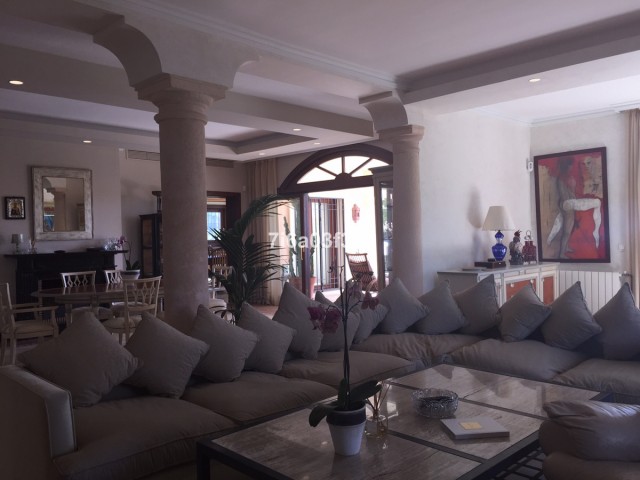 5 Soveroms Villa i Nueva Andalucía