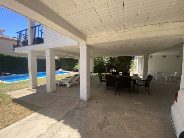 Villa con 3 Dormitorios  en La Capellania
