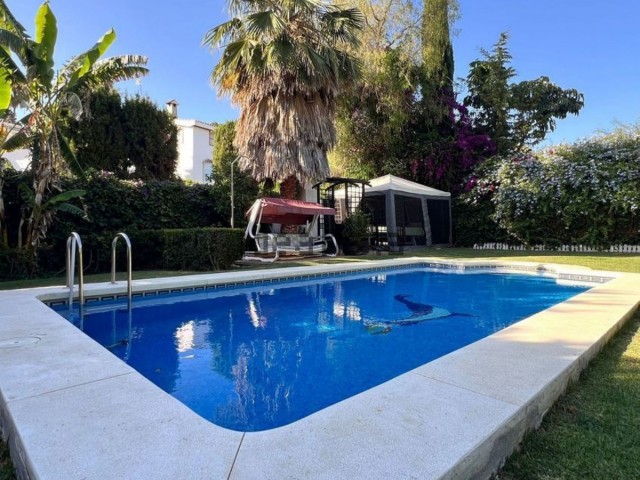 4 Bedrooms Villa in Sierrezuela