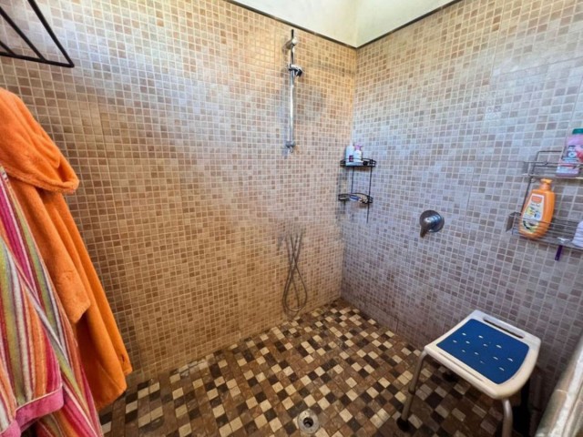 4 Bedrooms Villa in Sierrezuela