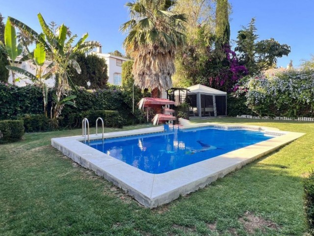 4 Bedrooms Villa in Sierrezuela