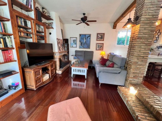 4 Bedrooms Villa in Sierrezuela