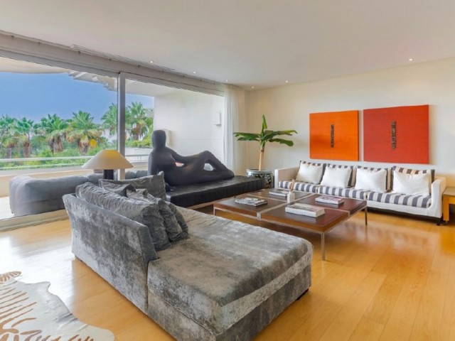Penthouse i The Golden Mile