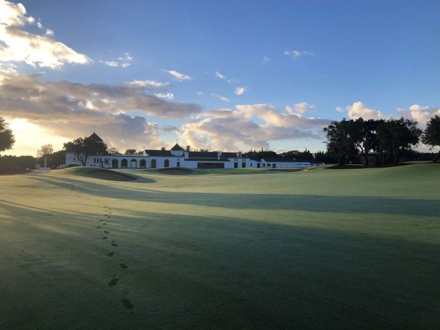  Terreno en San Roque Club