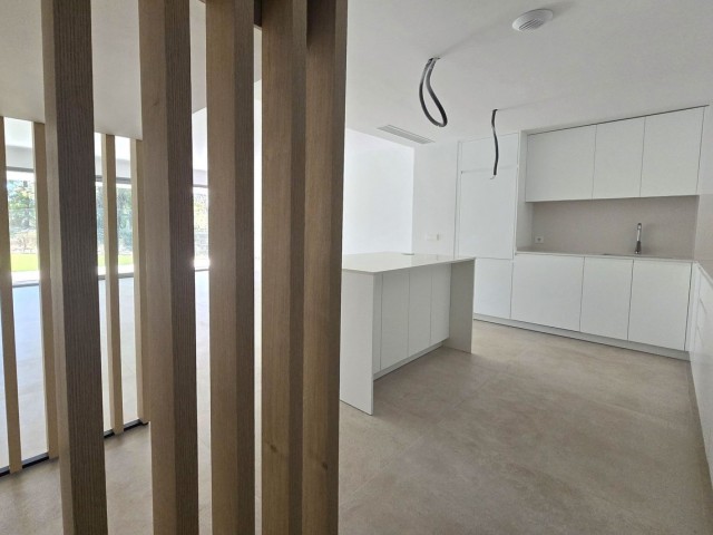 Huvila, El Chaparral, R4794292