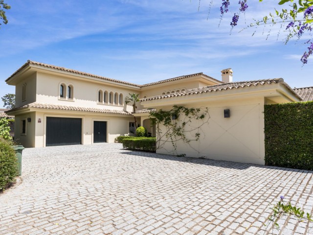 7 Bedrooms Villa in Sotogrande Costa