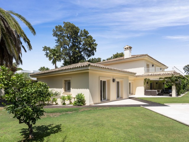 7 Bedrooms Villa in Sotogrande Costa
