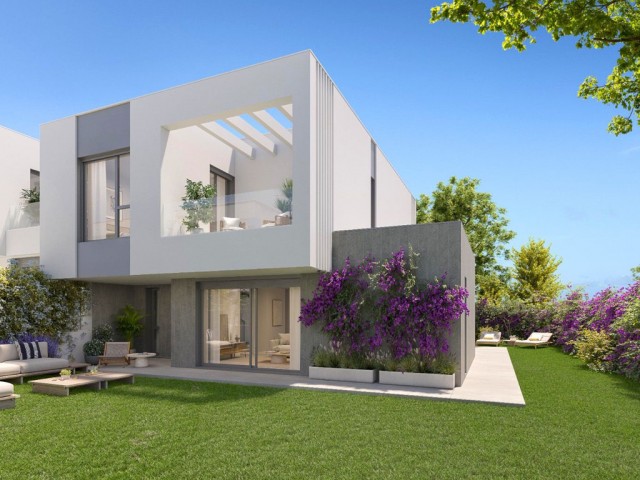 Maison mitoyenne avec 3 Chambres  à Elviria