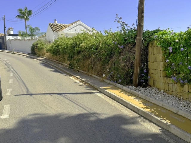  Plot in Nueva Andalucía