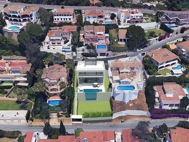  Plot in Nueva Andalucía