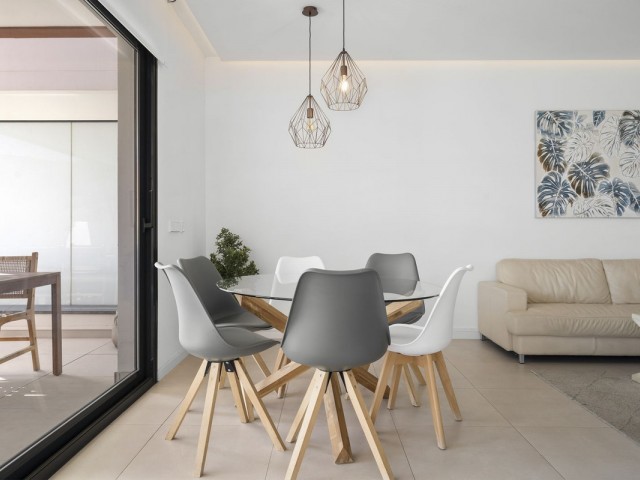 Apartamento con 3 Dormitorios  en Fuengirola