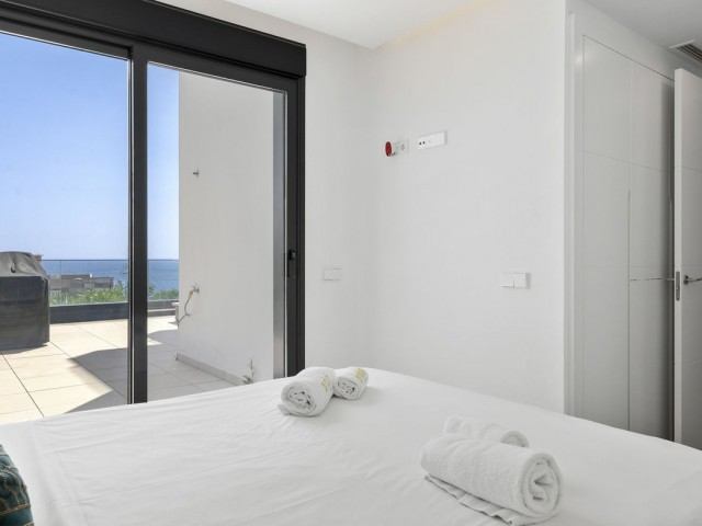 Apartamento con 3 Dormitorios  en Fuengirola
