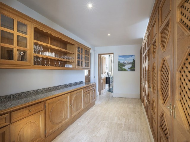 6 Schlafzimmer Villa in San Roque Club