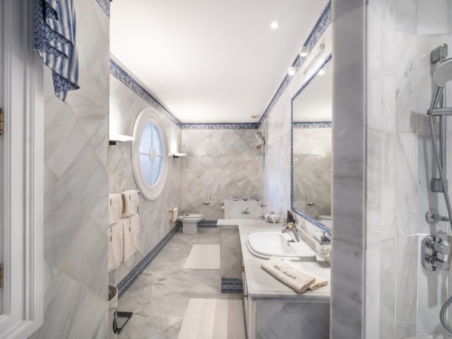 6 Schlafzimmer Villa in San Roque Club