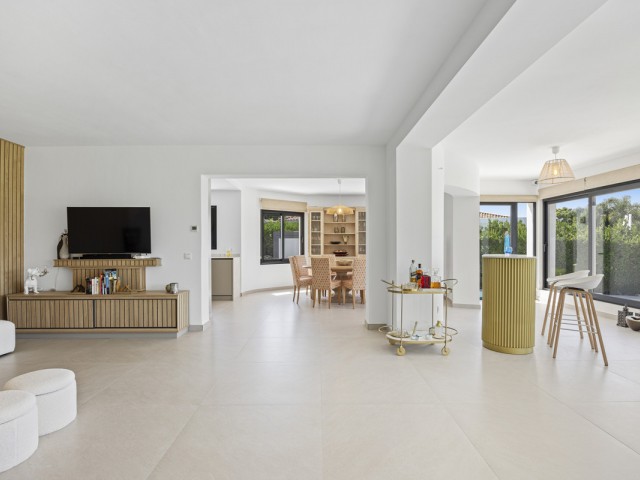 4 Bedrooms Villa in Guadalmina Alta