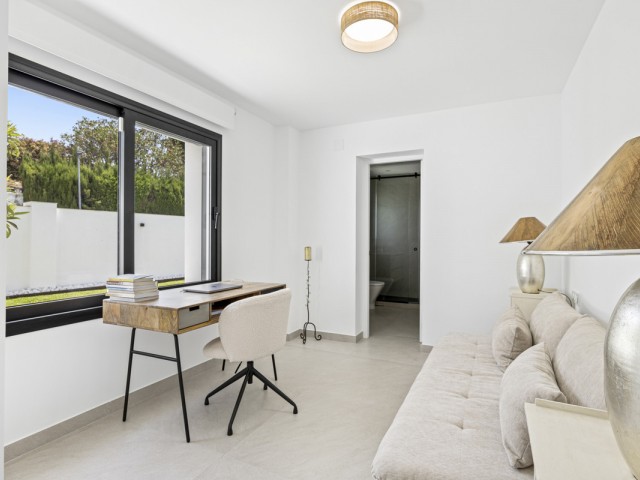 4 Bedrooms Villa in Guadalmina Alta