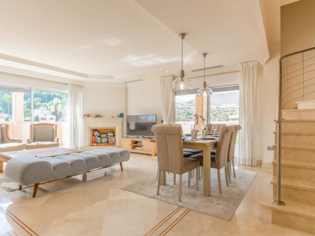 Penthouse in Nueva Andalucía