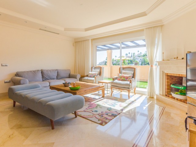 Penthouse in Nueva Andalucía
