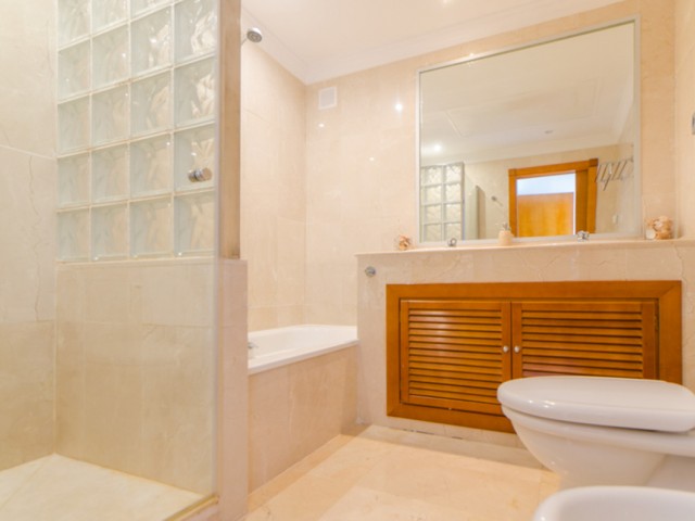 Penthouse in Nueva Andalucía
