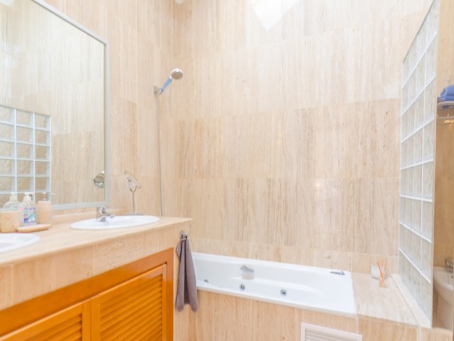 Penthouse in Nueva Andalucía