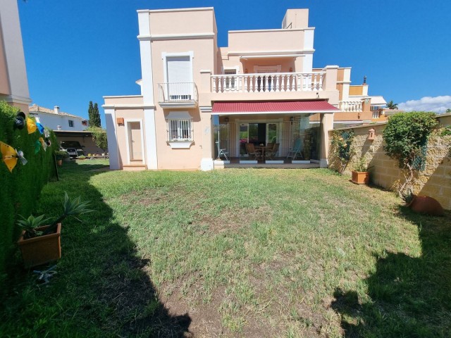 3 Bedrooms Townhouse in San Pedro de Alcántara