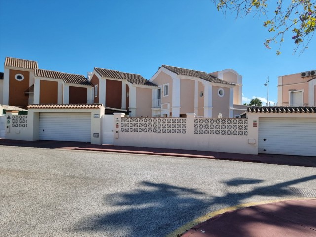 3 Bedrooms Townhouse in San Pedro de Alcántara