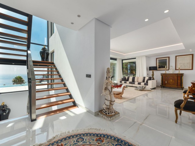 4 Bedrooms Villa in Manilva