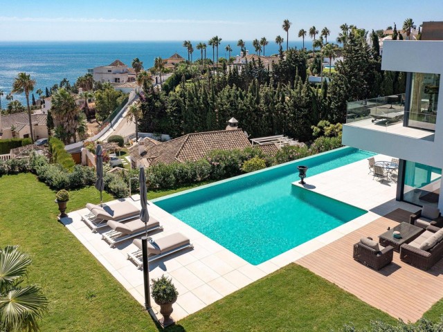 4 Sovrums Villa i Manilva