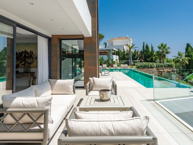 4 Sovrums Villa i Manilva